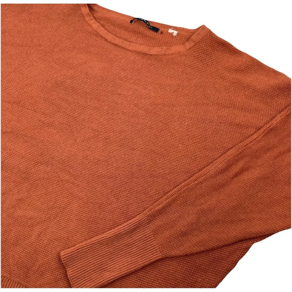 T Tahari Batwing Sweater Womens Medium Rust Orange Textured Dolman Knit Pullover